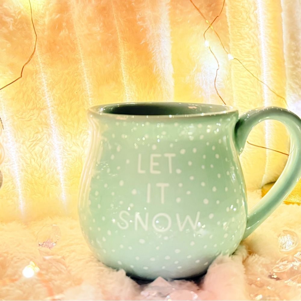 'Let It Snow' Mug